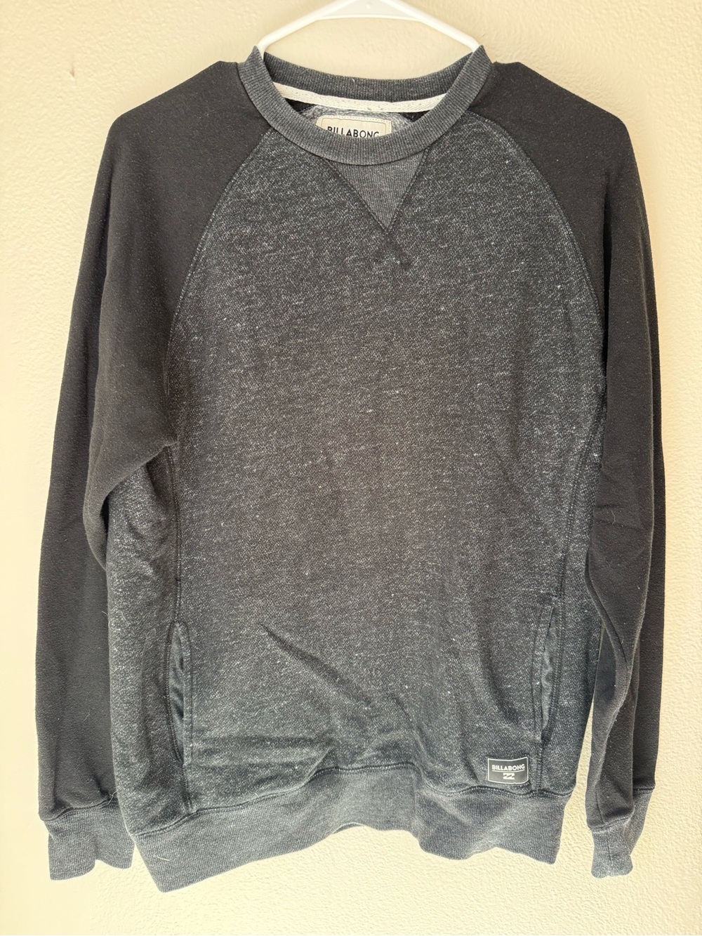 Billabong Men's Charcoal/Black Raglan Crewneck Sweatshirt